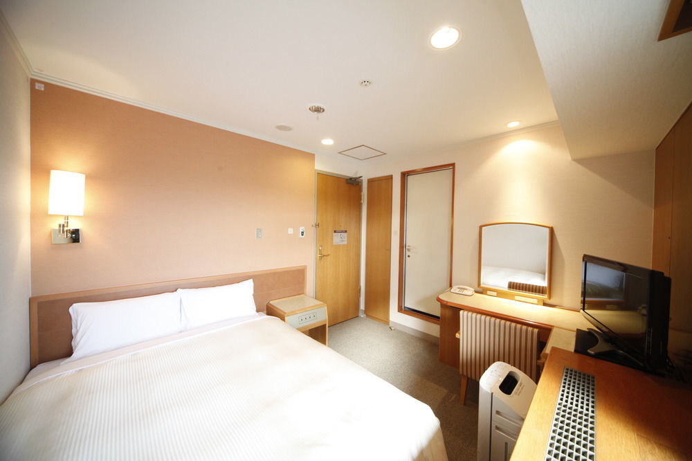 Vessel Inn Ueno Iriya Ekimae Tokyo Exterior photo